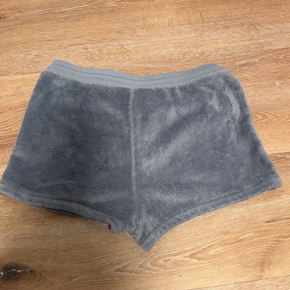 Old navy sleeping shorts - Picture 4 of 4